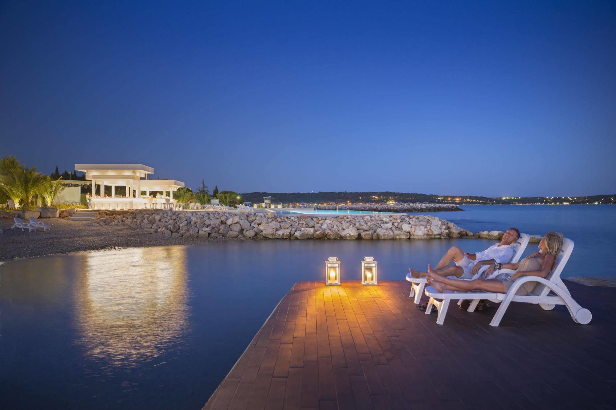 Aminess Sirena - Holiday Homes Classic Novigrad Istria Eksteriør bilde